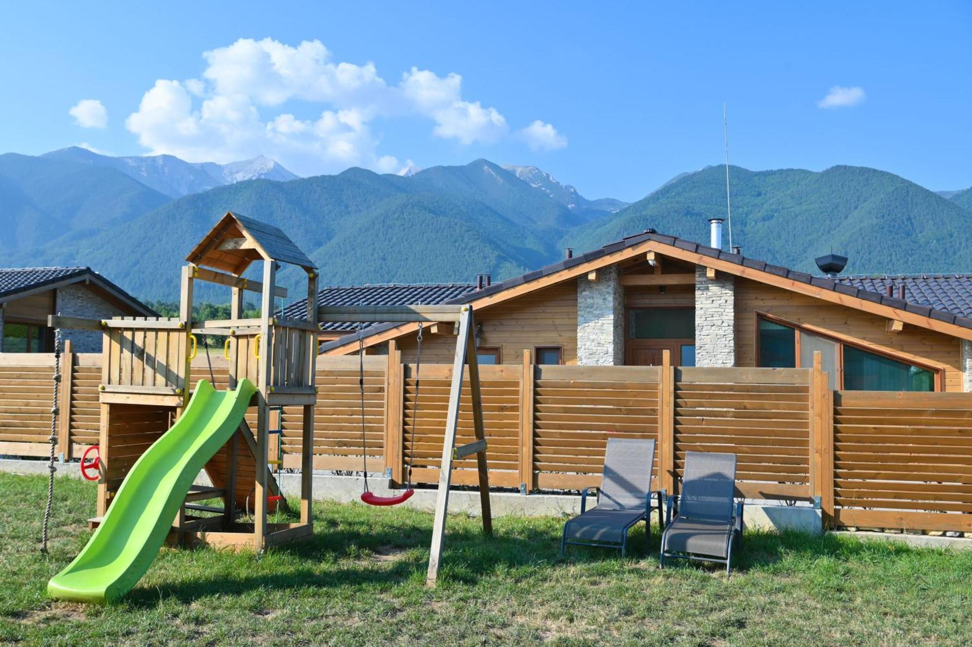 Villa Raphael Near The Pirin Golf Resort Банско Екстериор снимка